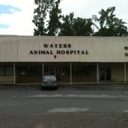 Waters Animal Hospital - Store front.