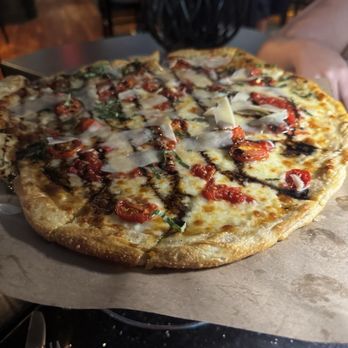 East Bay Oyster Bar - Margherita Pizza - Seafood Near Me - Barrington, Rhode Island