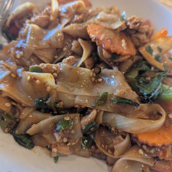 Ari's Thai Eatery - Thai Near Me - Azusa, California Ari's Thai Eatery - Thai Near Me - Azusa, California