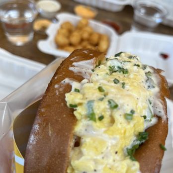 Egg Tuck - Avocado Egg Sandwich - Breakfast & Brunch Near Me - Los Angeles, California