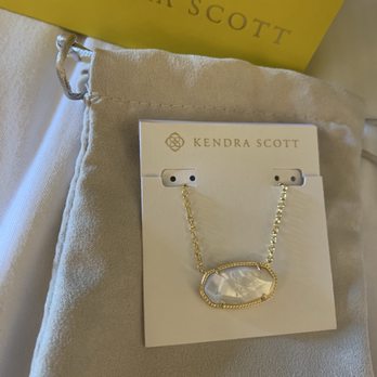 Kendra Scott - Elisa necklace - Jewelry Near Me - Lake Buena Vista, Florida Kendra Scott - Elisa necklace - Jewelry Near Me - Lake Buena Vista, Florida