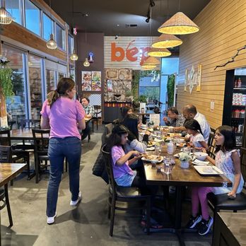 Bếp - Vietnamese Grill - Beautiful dining area! - Vietnamese Near Me - Portland, Oregon