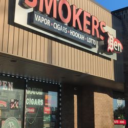 Smokers Den - Storefront