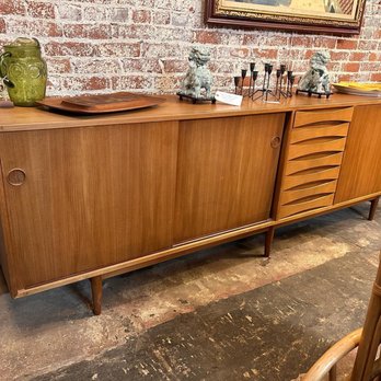 Pasadena Antiques & Design - Art Galleries Near Me - Pasadena, California Pasadena Antiques & Design - Art Galleries Near Me - Pasadena, California