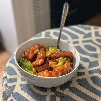 Wonder Chop - General Tso's Chicken (eaten in the comfort of our own home!) - Chinese Near Me - Chicago, Illinois Wonder Chop - General Tso's Chicken (eaten in the comfort of our own home!) - Chinese Near Me - Chicago, Illinois