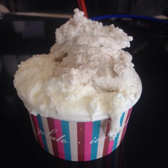 Dolce Gelato - Coconut and Banana Gelato - Ice Cream & Frozen Yogurt Near Me - Toronto, Ontario