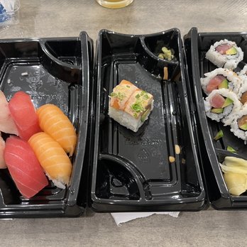 H-E-B - ows a variety of sushi and rolls - Gas Stations Near Me - Katy, Texas H-E-B - ows a variety of sushi and rolls - Gas Stations Near Me - Katy, Texas