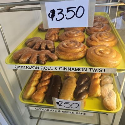 Daily Donuts & Sandwich Bagels by null