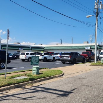 Communique - Enterance to parking lot for Communique - Marketing Near Me - Virginia Beach, Virginia Communique - Enterance to parking lot for Communique - Marketing Near Me - Virginia Beach, Virginia