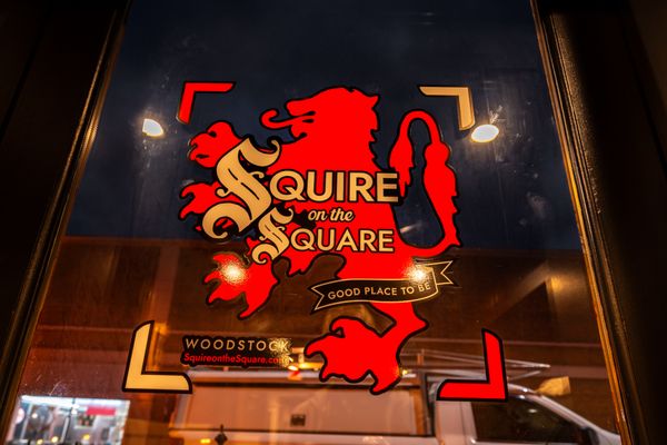 Squire on the Square by null