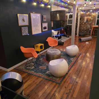Mac Tabby Cat Cafe - Cat room! - Themed Cafes Near Me - Charlotte, North Carolina