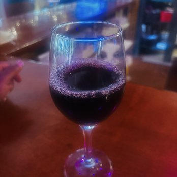 G's Pizza - Wine and pepperoninpizza - Gluten-Free Near Me - New Orleans, Louisiana G's Pizza - Wine and pepperoninpizza - Gluten-Free Near Me - New Orleans, Louisiana