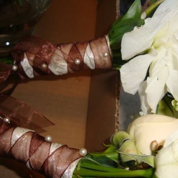 The Inner Atrium - Hand-tied bouquets - Florists Near Me - Roseville, California The Inner Atrium - Hand-tied bouquets - Florists Near Me - Roseville, California