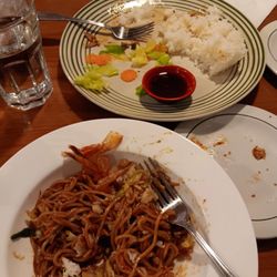 Sandee Noodle House - Shrimp yakisoba and teriyaki chicken good food