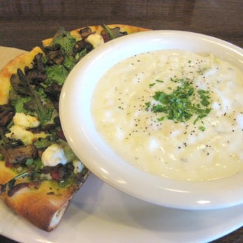 Boudin SF - SF Combo: 1/2 veggie pizza and clam chowder - Bakeries Near Me - Corte Madera, California