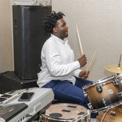 MNPhotoStudios - Live Band and Singer...