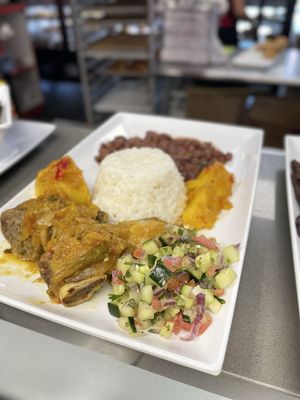 Pan y Pizza Pa' Ya- Irving Park by null