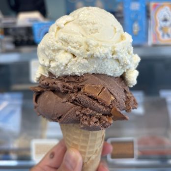 Skipper Dipper - Banana with chocolate peanut butter on a sugar cone - Ice Cream & Frozen Yogurt Near Me - Long Beach Township, New Jersey Skipper Dipper - Banana with chocolate peanut butter on a sugar cone - Ice Cream & Frozen Yogurt Near Me - Long Beach Township, New Jersey