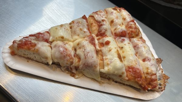 Spontini by null
