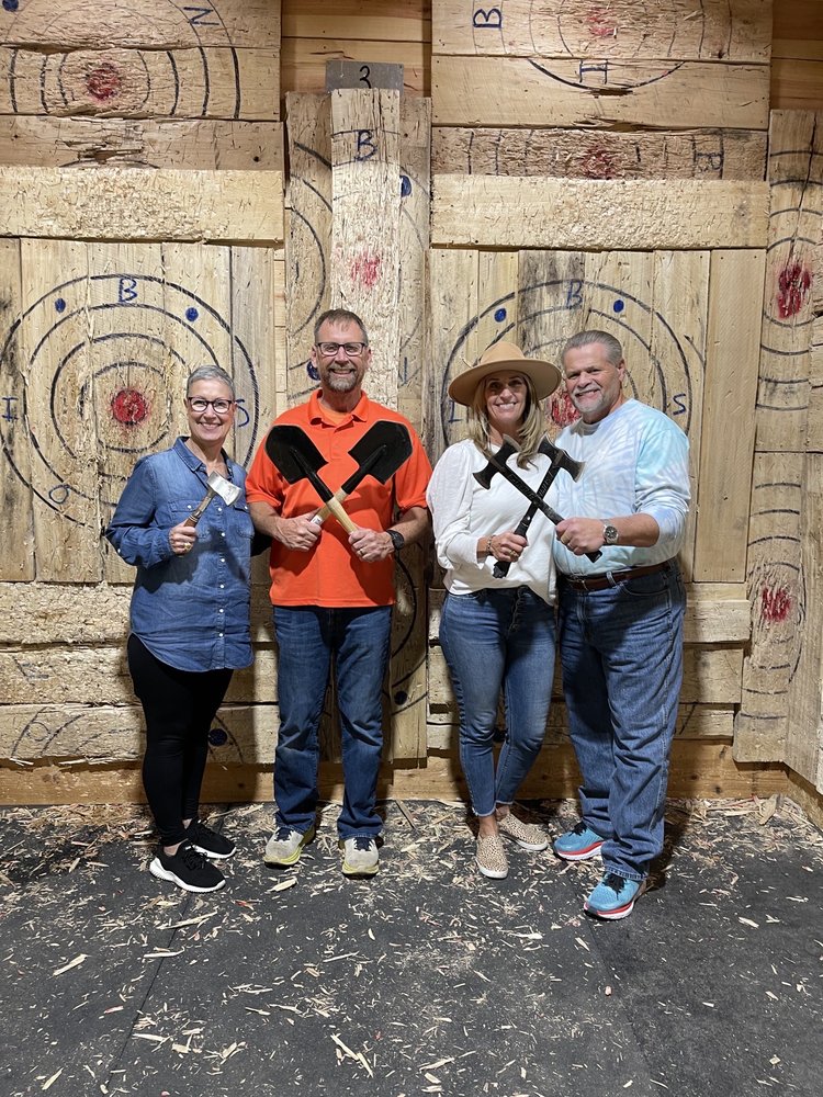 MOUNTAIN MAN’S AXE THROWING & GRUB Updated October 2024 325 S Main St, Elk City, Oklahoma