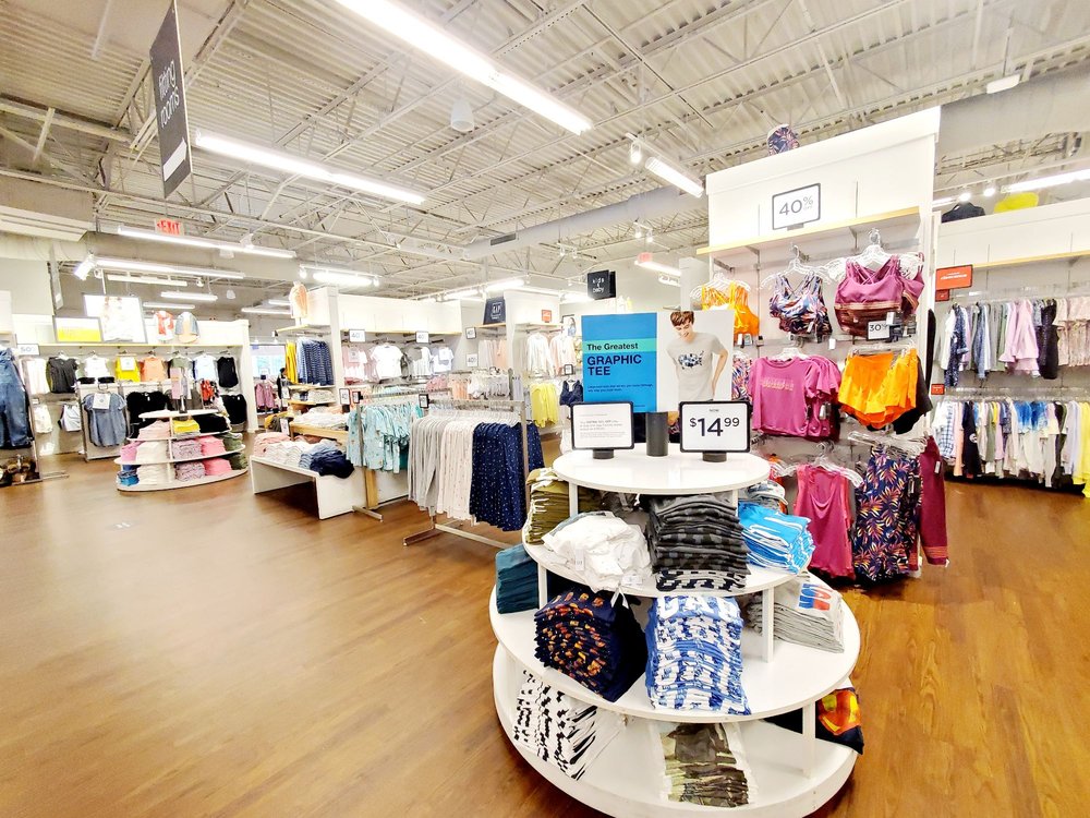 GAP FACTORY 800 Hwy 400 S, Dawsonville, Women's Clothing