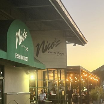 Nico's Pier 38 - Seafood Near Me - Honolulu, Hawaii