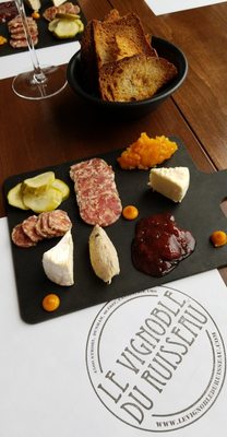 Le Vignoble du Ruisseau - Winery & Cidery by null
