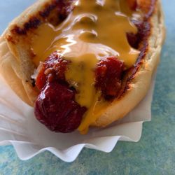 Danny's Ice Cream & Burgers - Chili cheese dog