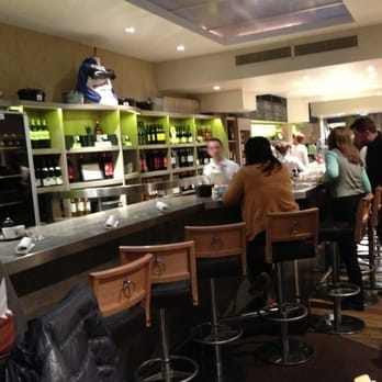 Les Cocottes - Inside - Bistros Near Me - Paris, 01