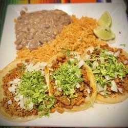 Cielito Lindo Mexican Restaurant - Tacos De Chorizo