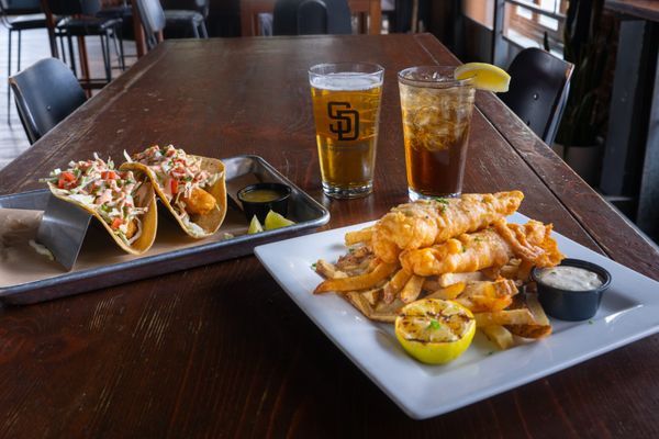 Gaslamp Tavern by null
