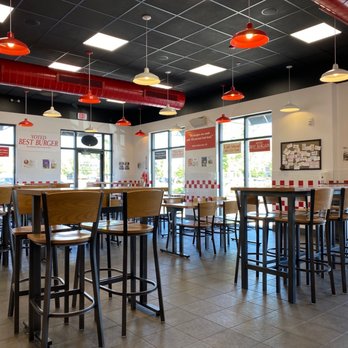 Five Guys - Got here at the right time. Everything was super clean. - Burgers Near Me - Sandy, Utah Five Guys - Got here at the right time. Everything was super clean. - Burgers Near Me - Sandy, Utah