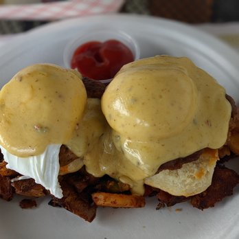 Morning Rose Cafe - Chorizo Benedict - Cafes Near Me - Bellmore, New York