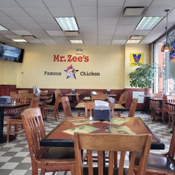 Mr Zee's - The dining area of Mr. Zee's.