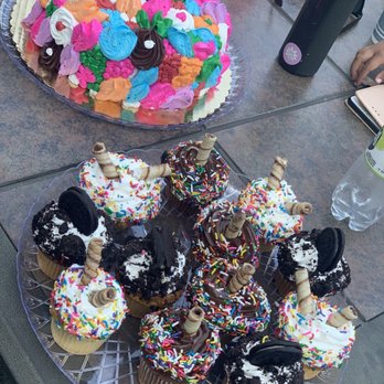 Polito Bakery - Most recent birthday cake and cupcakes we ordered - Bakeries Near Me - New Hyde Park, New York Polito Bakery - Most recent birthday cake and cupcakes we ordered - Bakeries Near Me - New Hyde Park, New York