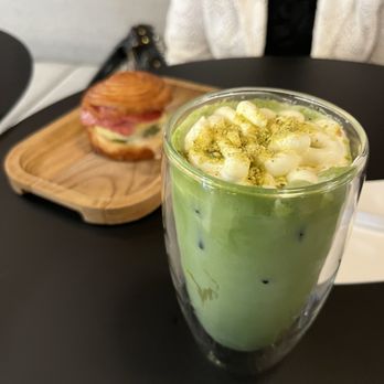 Cafe 295 - Cafes Near Me - Toronto, Ontario