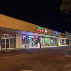 Coscino's Italian Grill - The front of Coscino's Italian Grill