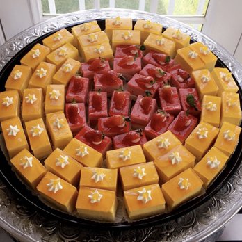 Flowers Bakery Cafe - Pastel de mango - Bakeries Near Me - Silver Spring, Maryland Flowers Bakery Cafe - Pastel de mango - Bakeries Near Me - Silver Spring, Maryland
