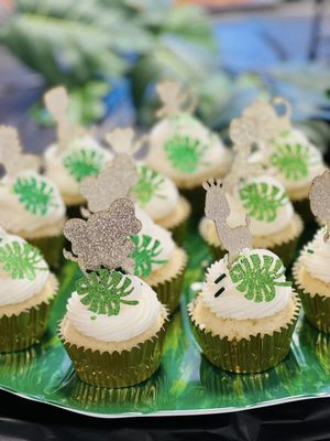 Broadway Bakery by null