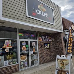 Le Crepe Cafe - Exterior