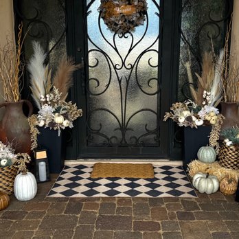 The Desert Root - Fall porch decorating - Landscaping Near Me - Mesa, Arizona The Desert Root - Fall porch decorating - Landscaping Near Me - Mesa, Arizona