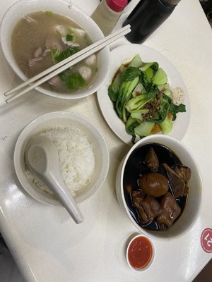 正文志记猪什汤大王 Cheng Mun Chee Kee Pig Organ Soup by null