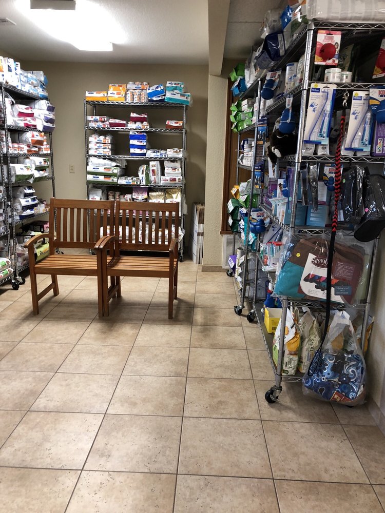 OAK VIEW ANIMAL CLINIC Updated October 2024 14391 Dove Rd, Pea