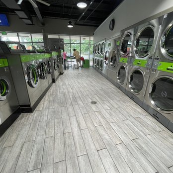GreenCleen Laundry - Plenty of dryers and washers! - Laundromat Near Me - Mobile, Alabama GreenCleen Laundry - Plenty of dryers and washers! - Laundromat Near Me - Mobile, Alabama