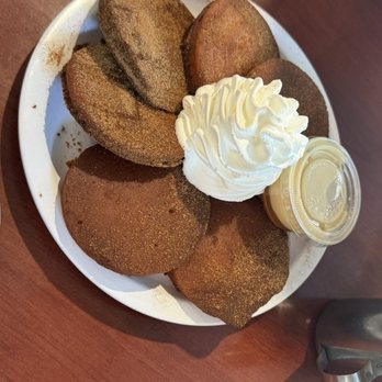 Eggs 'n Things - Waikiki Beach Eggspress - Panasadas - Breakfast & Brunch Near Me - Honolulu, Hawaii Eggs 'n Things - Waikiki Beach Eggspress - Panasadas - Breakfast & Brunch Near Me - Honolulu, Hawaii