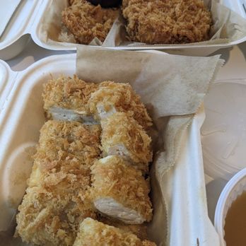 Amazing Katsu - Tofu katsu (bottom), meat combo above (pork, tenderloin, and chicken katsu) - Japanese Near Me - Santa Clara, California Amazing Katsu - Tofu katsu (bottom), meat combo above (pork, tenderloin, and chicken katsu) - Japanese Near Me - Santa Clara, California