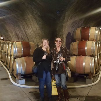 Pride Mountain Vineyards - Wineries Near Me - St. Helena, California Pride Mountain Vineyards - Wineries Near Me - St. Helena, California