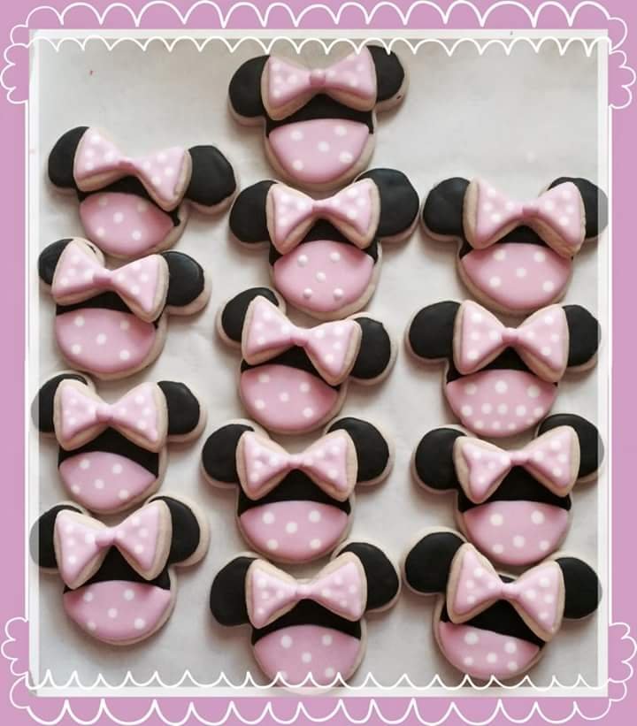 Sonya's 2 Sweet 4 Words Logo