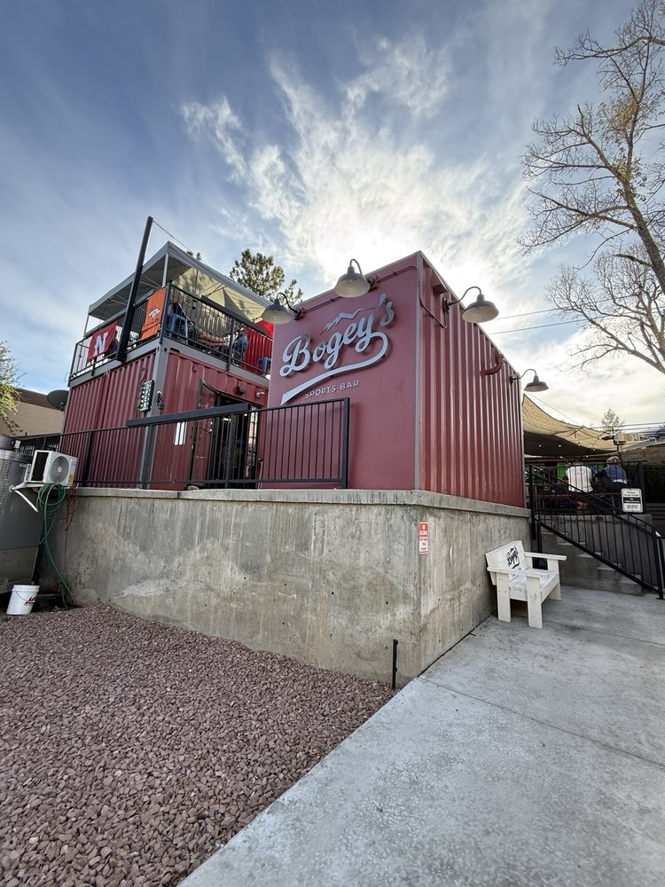 Bogey's Sports Bar Logo