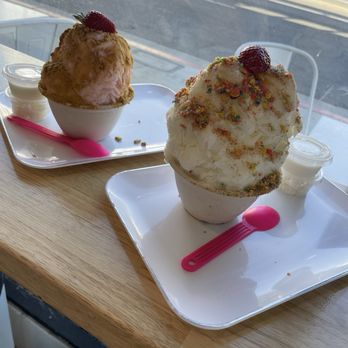 Korean Ice Co. - Strawberry and cereal milk - Shaved Ice Near Me - Los Angeles, California Korean Ice Co. - Strawberry and cereal milk - Shaved Ice Near Me - Los Angeles, California